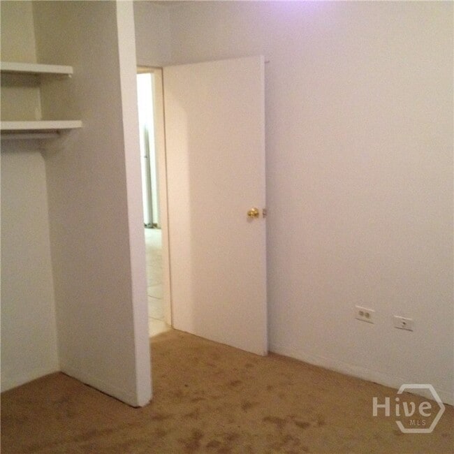 Building Photo - 1250 Venita Dr