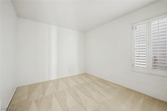 Building Photo - 3159 Bel Air Dr
