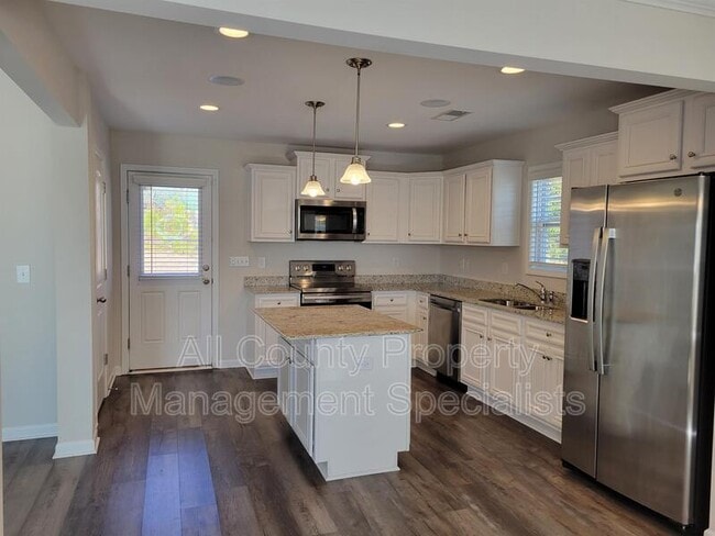 Building Photo - 22 Brazilian Dr