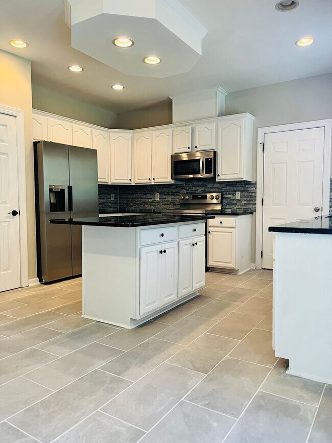 Building Photo - 100 Williamston Ridge Dr