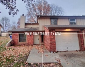 Building Photo - Very Nice & Spacious Duplex in North Olathe-Available NOW!!