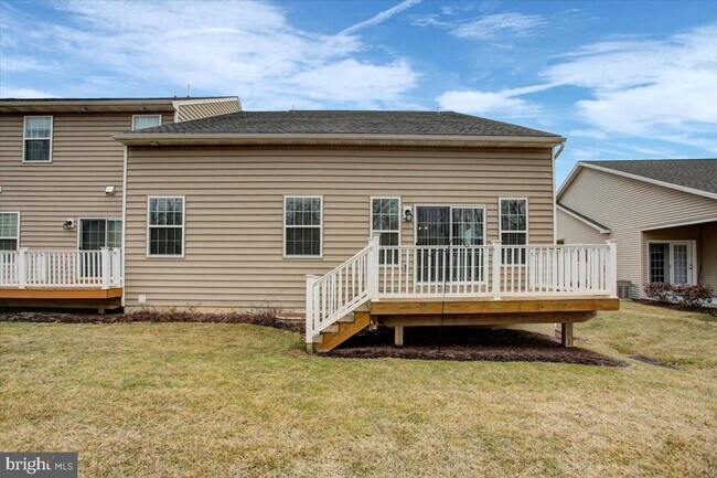 Building Photo - 5355 Mendenhall Dr.