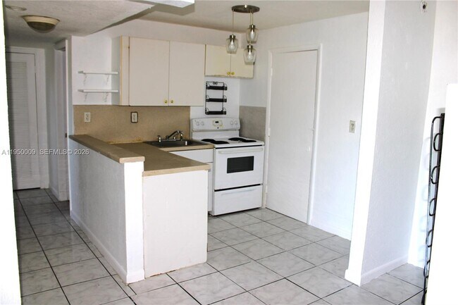 Building Photo - 17101 NW 57th Ave