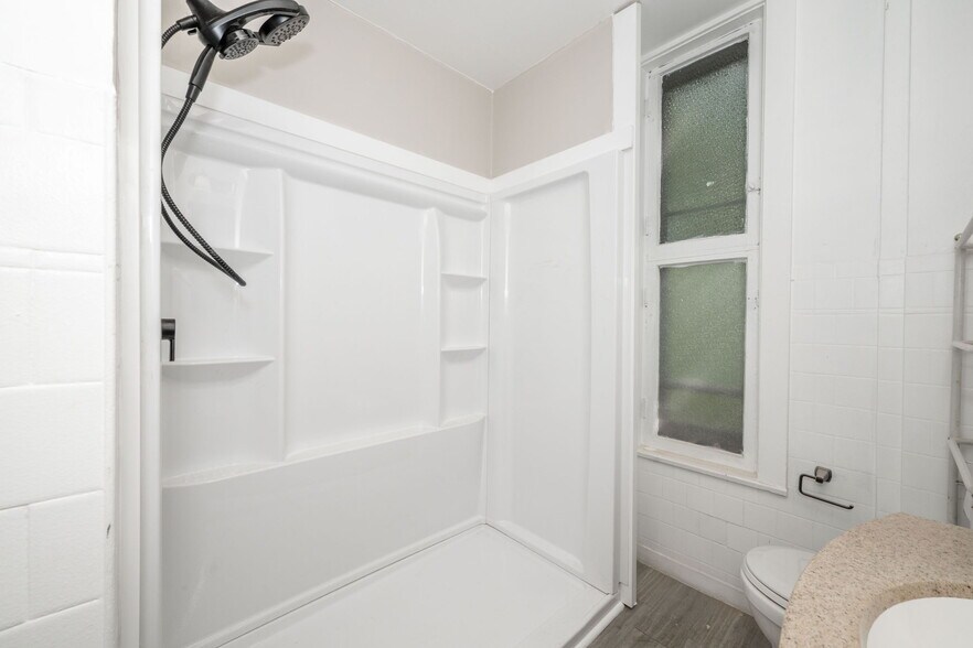 Building Photo - 475 Riddle Rd