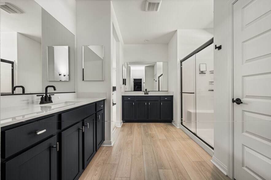 Building Photo - 29807 Pumpwood Ct