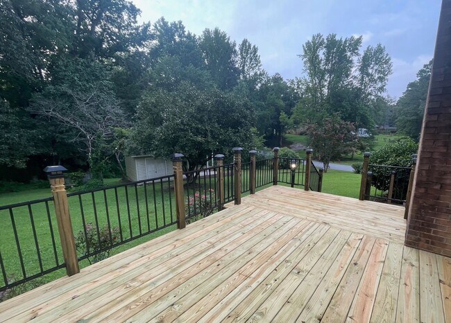 Building Photo - Lillington