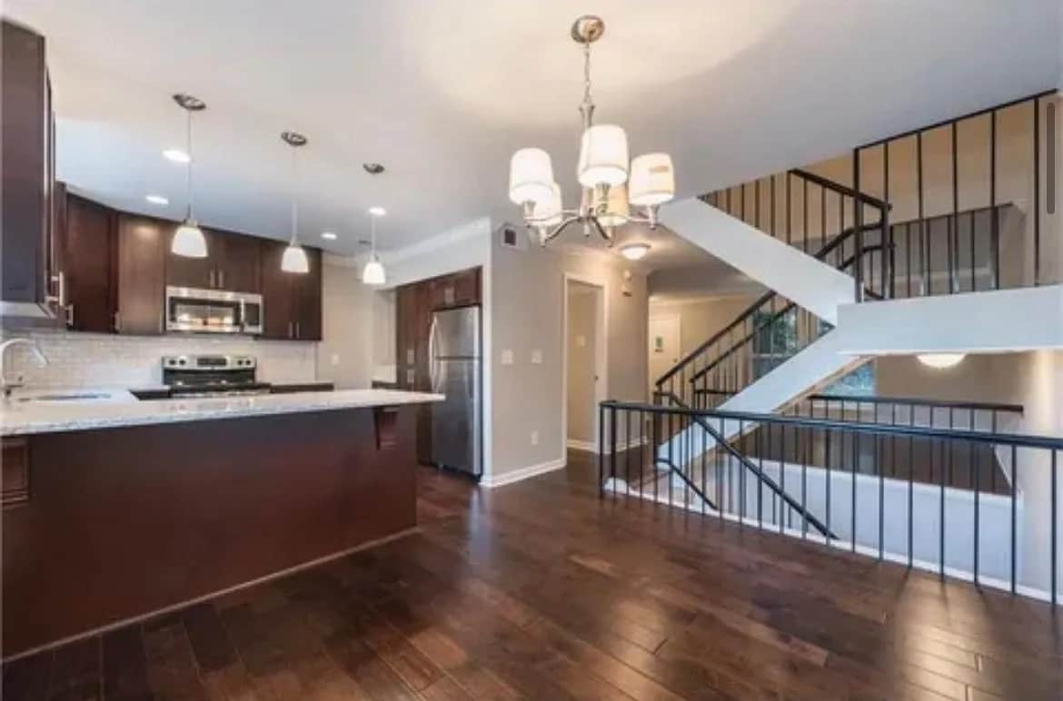 Building Photo - Room in Townhome on Cardigan Cir