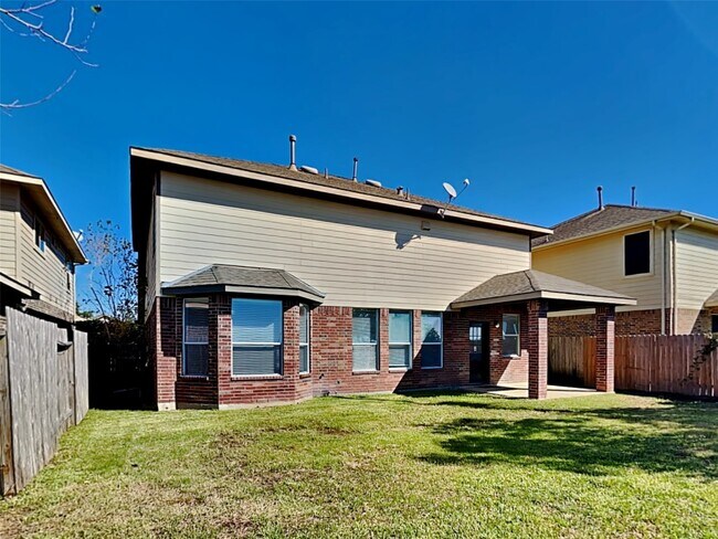 Building Photo - 2303 Cantabria Ln