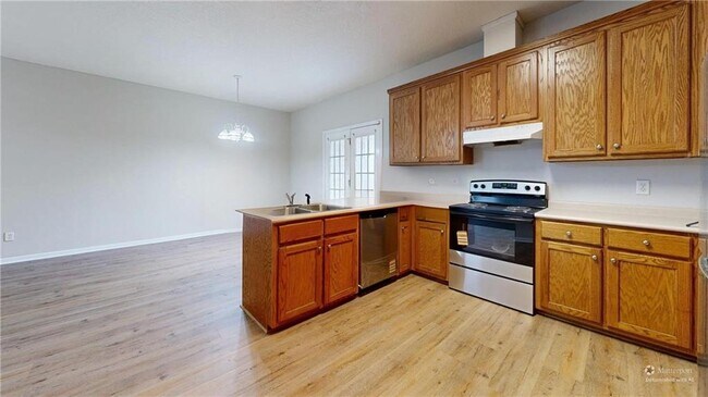 Building Photo - 119 Hobbs St