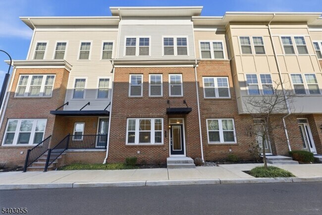 Building Photo - 6 Bond St