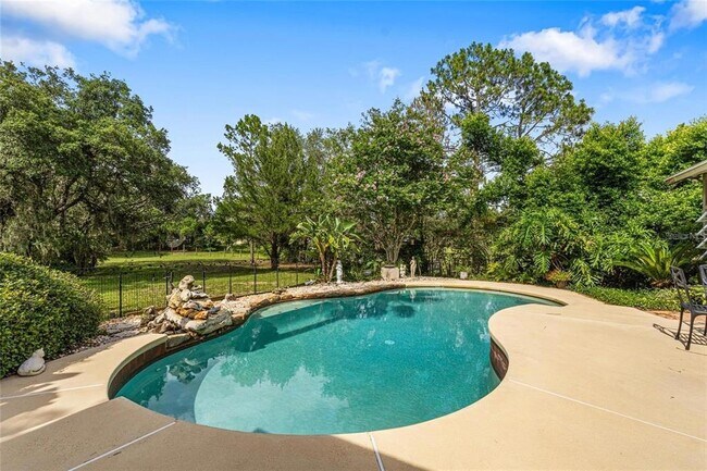 Building Photo - 17877 C R 378