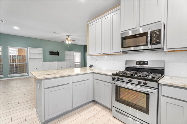 Building Photo - 24717 Teton Holw Trl