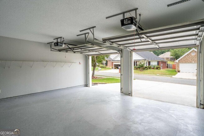 Building Photo - 3243 Newtons Crest Cir