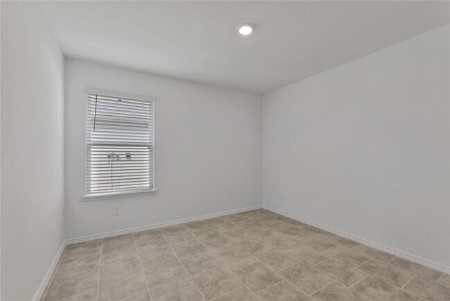 Building Photo - 1023 Lipizzan Ln