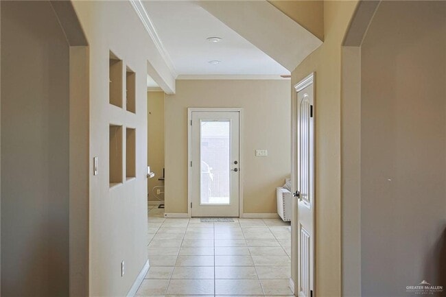 Building Photo - 30 S 48th Ln