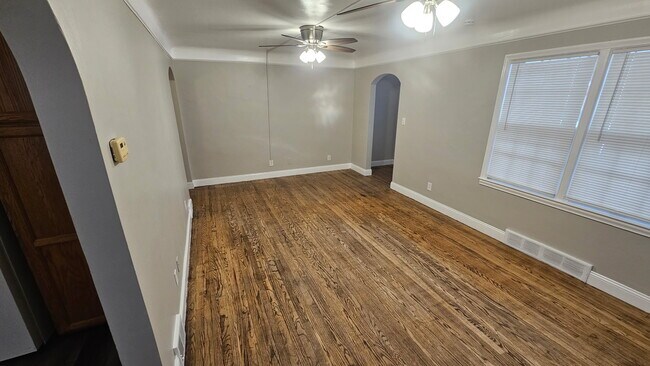 Building Photo - 3713 Gratiot Ave