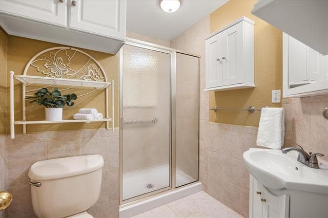Building Photo - 417 Sky Harbour Ct