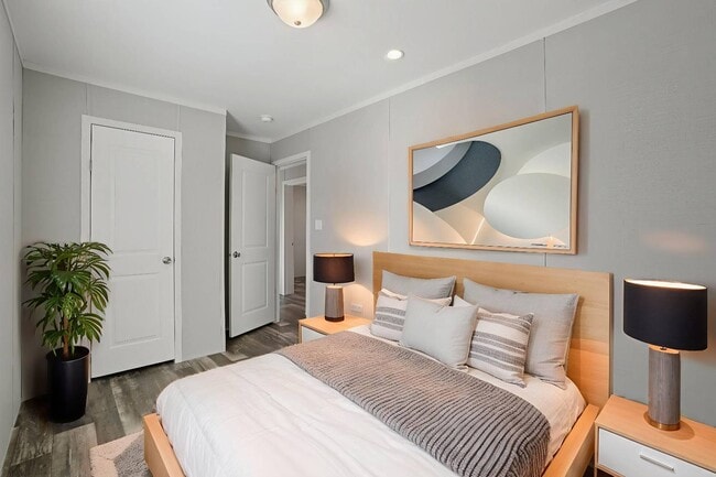 Building Photo - 1605 American Dr