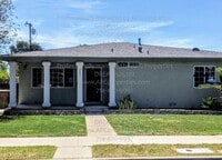 Building Photo - 703 S Citron St