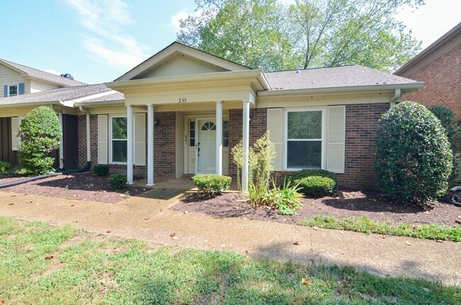 Primary Photo - 230 Boxwood Dr