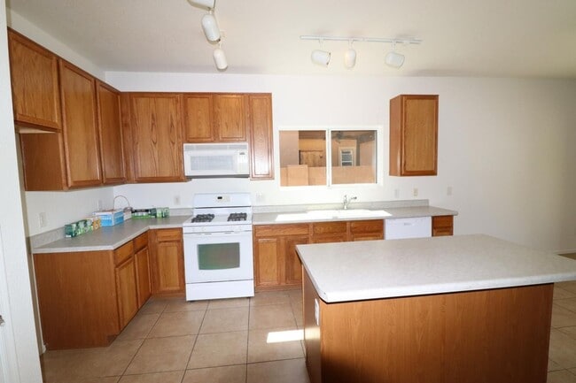 Building Photo - Wonderful 3 Bedroom in Vail