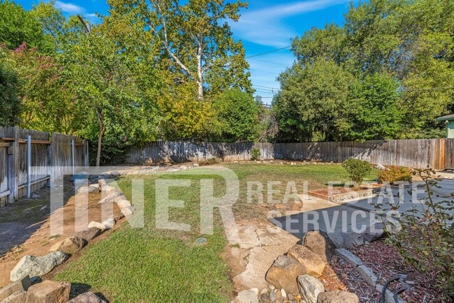 Building Photo - 2511 Cathay Wy