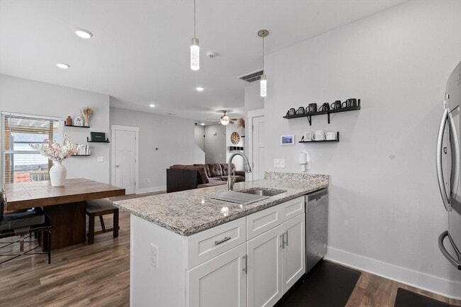 Building Photo - 116 Paxtons Way