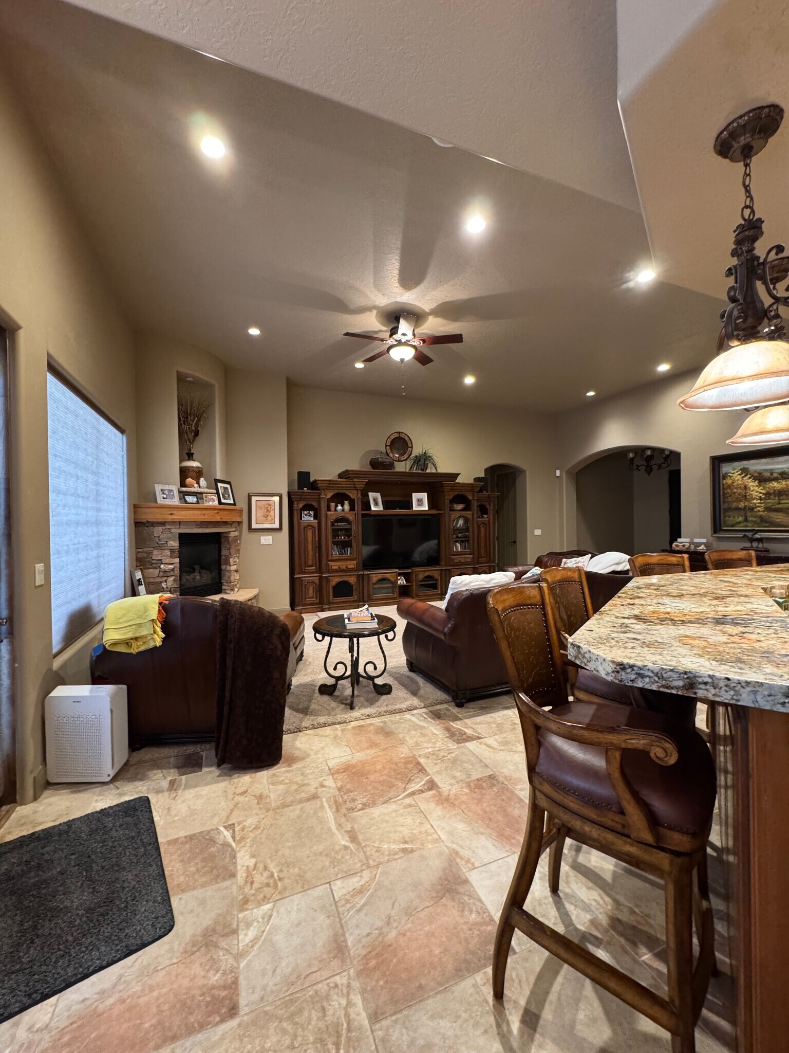 Building Photo - 1761 W Red Cloud Cir