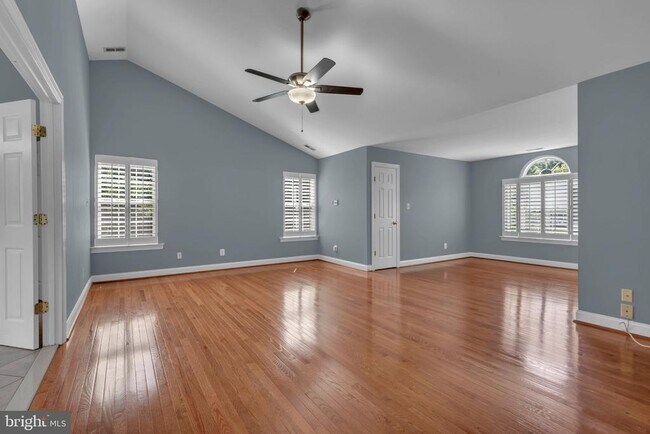 Building Photo - 3355 Lancer Ct