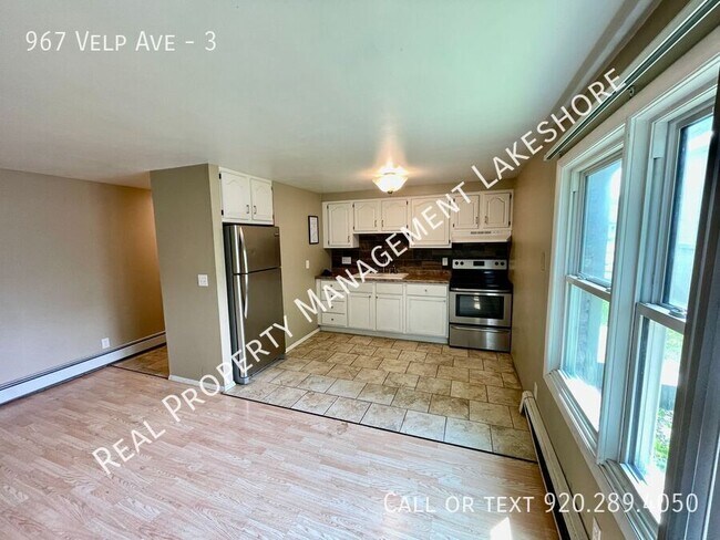 Building Photo - 967 Velp Ave