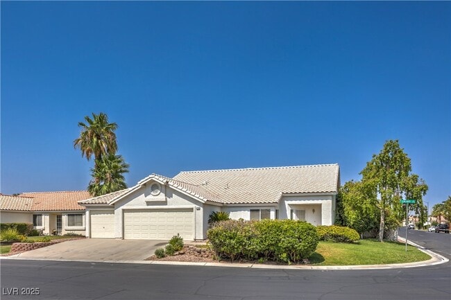 Building Photo - 4765 Calavo St