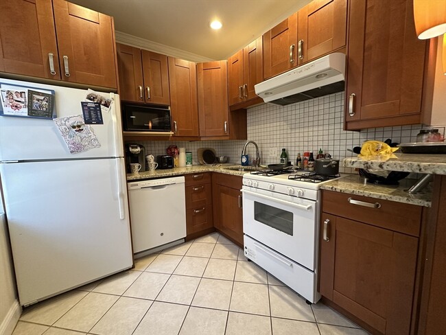 Primary Photo - 94 Queensberry St