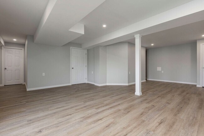 Building Photo - 1108 Tindall Ln