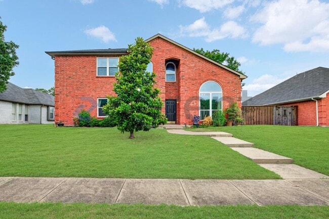 Building Photo - 7011 Cottonwood Cir