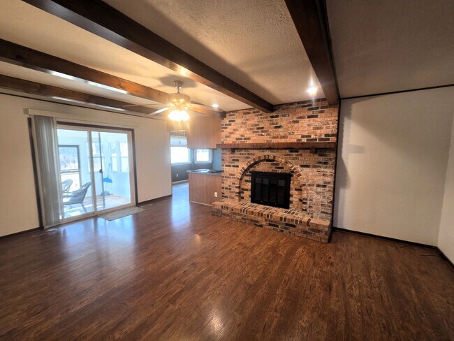 Building Photo - 3345 S Jefferson Ave