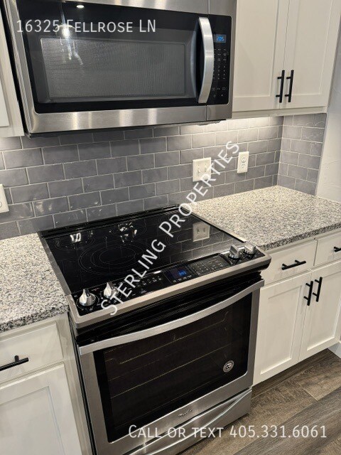 Building Photo - 16325 Fellrose Ln