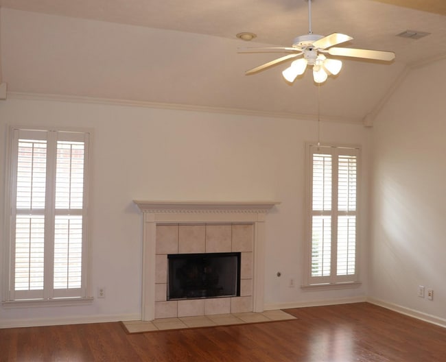 Building Photo - 8908 Asheville Dr