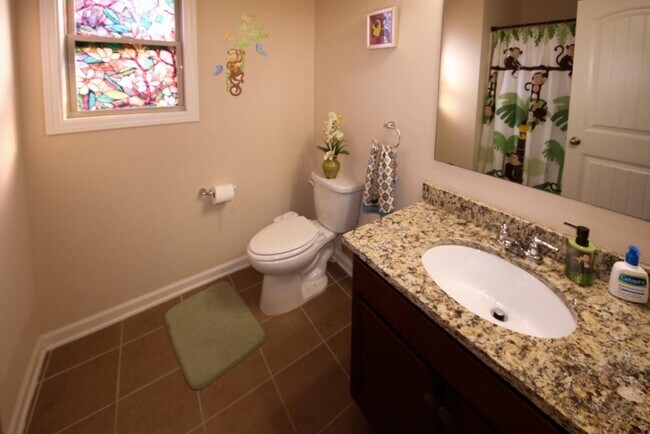Building Photo - 3415 Pointe Vecchio Cir
