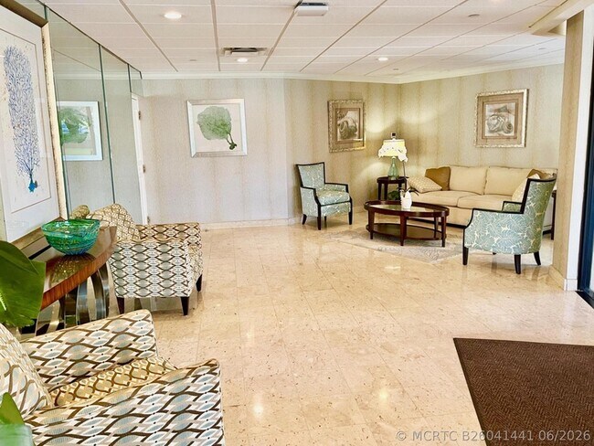 Building Photo - 2800 N Ocean Dr