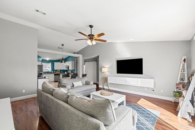 Building Photo - 817 Binnacle Pl