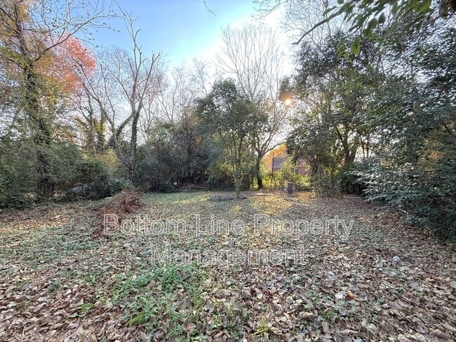 Building Photo - 919 1/2 Arlington Ave