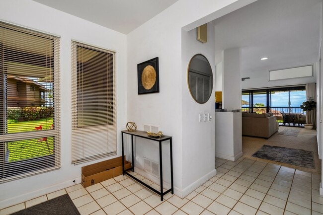 Building Photo - 50 Puu Anoano St