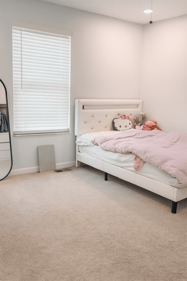 Building Photo - 2568 Racher Dr