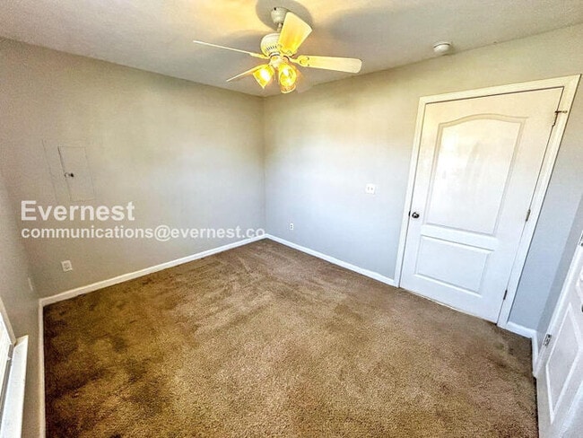 Building Photo - Spacious 3 Bed, 2 Bath Home with Deck, Patio, and Attached Garage