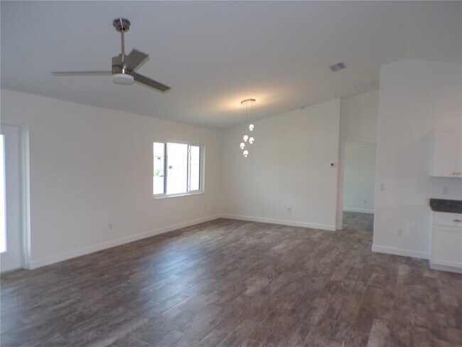 Building Photo - 3308 Port Charlotte Blvd