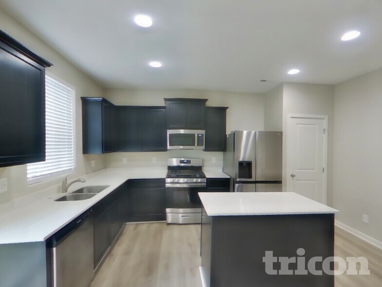 Building Photo - 18947 112th Ave Ct E