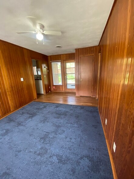 Building Photo - 1414 Central Ave