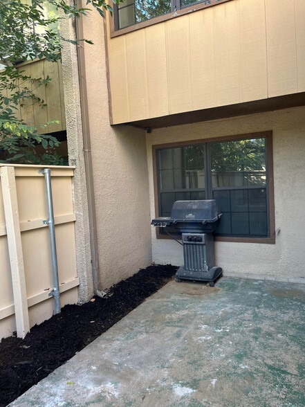 Building Photo - 5614 Harvest Hill Rd