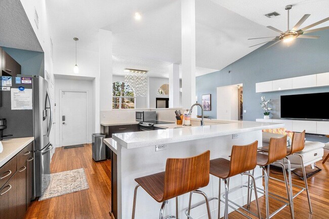 Building Photo - 2470 Sandstone Ct