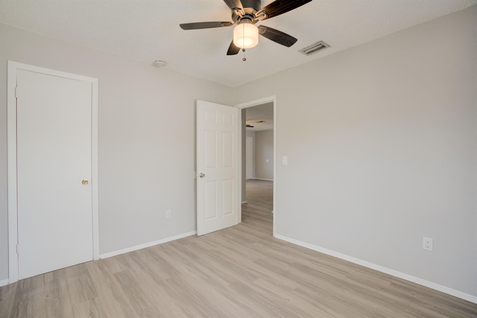 Building Photo - 6590 Jupiter Gardens Blvd